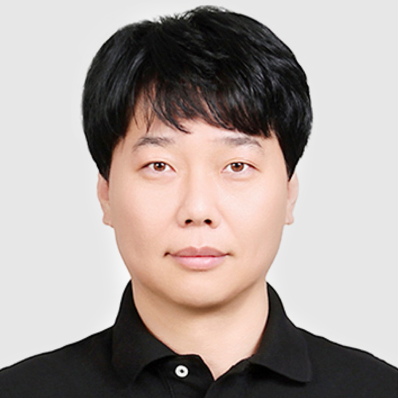 담당자 박기룡